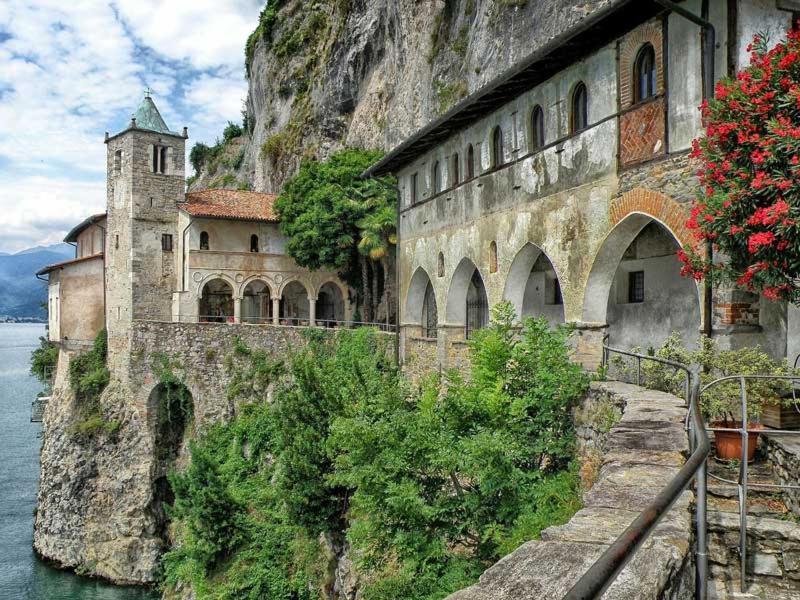 Appartamento Le Cascate 1° Piano Cittiglio Luaran gambar